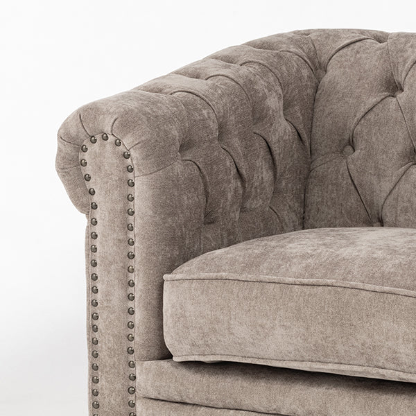 ライトグレーファブリックコンパクトチェスターフィールド2シーターソファ　VINCENT(ヴィンセント)