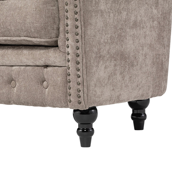 ライトグレーファブリックコンパクトチェスターフィールドラウンジ2シーターソファ　VINCENT