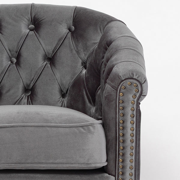 グレーベルベットコンパクトチェスターフィールドラウンジ2シーターソファ　VINCENT