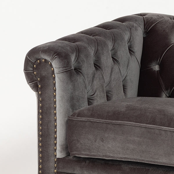 グレーベルベットコンパクトチェスターフィールド2.5シーターソファ　VINCENT(ヴィンセント)