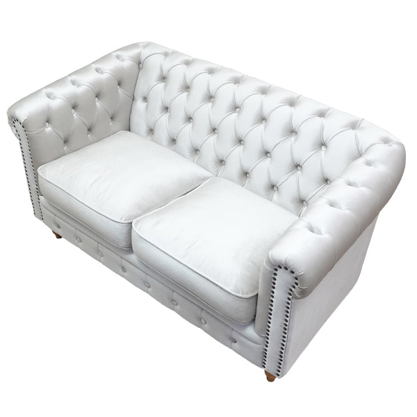 パールホワイトベルベットコンパクトチェスターフィールド2シーターソファ　VINCENT(ヴィンセント)