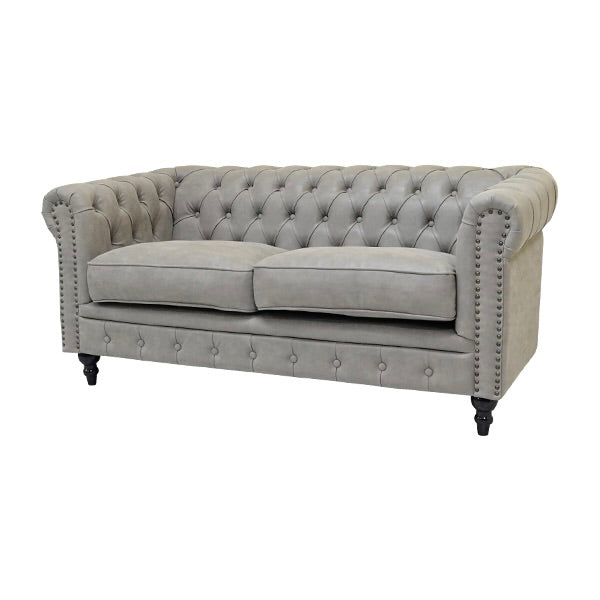 ライトグレーPUレザーコンパクトチェスターフィールド2.5シーターソファ　VINCENT(ヴィンセント)