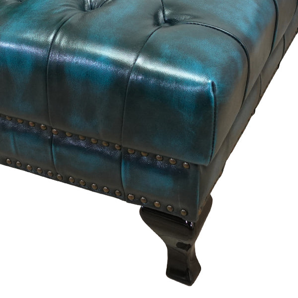 ウォッシュオフブルーレザーチェスターフィールドスツール(オットマン)　VINCENT