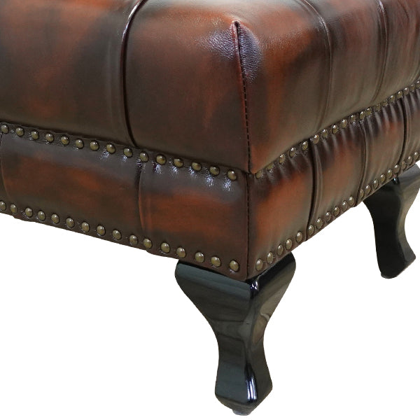 ウォッシュオフブラウンレザーチェスターフィールドスツール(オットマン)　VINCENT