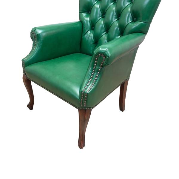グリーンレザーカブリオールレッグチェスターフィールドラウンジアームチェア　VINCENT