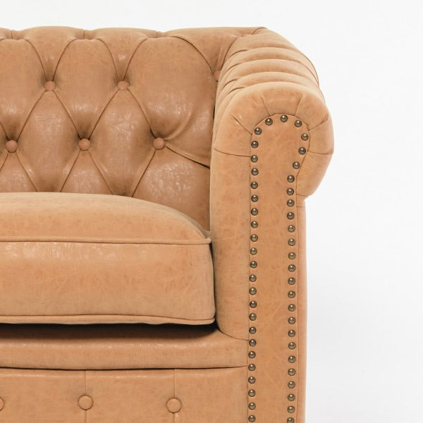 キャメルPUレザーコンパクトチェスターフィールド2.5シーターソファ　VINCENT(ヴィンセント)