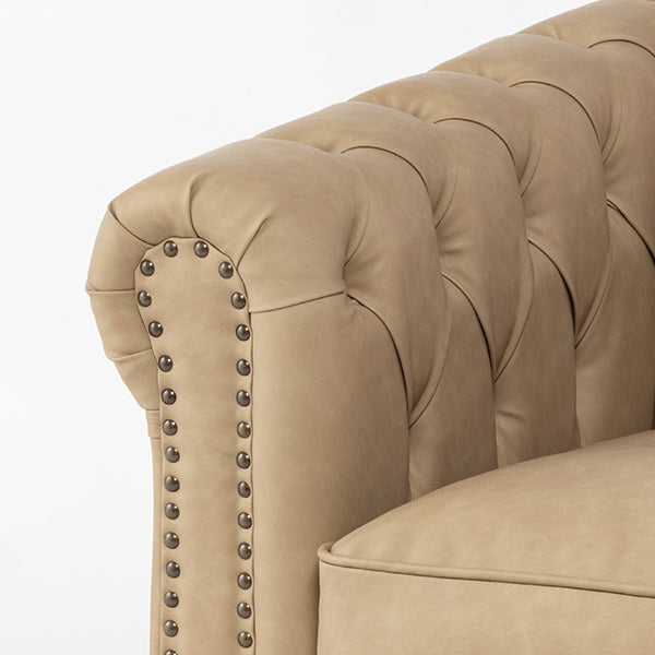 ベージュ PUレザーコンパクトチェスターフィールド2シーターソファ　VINCENT