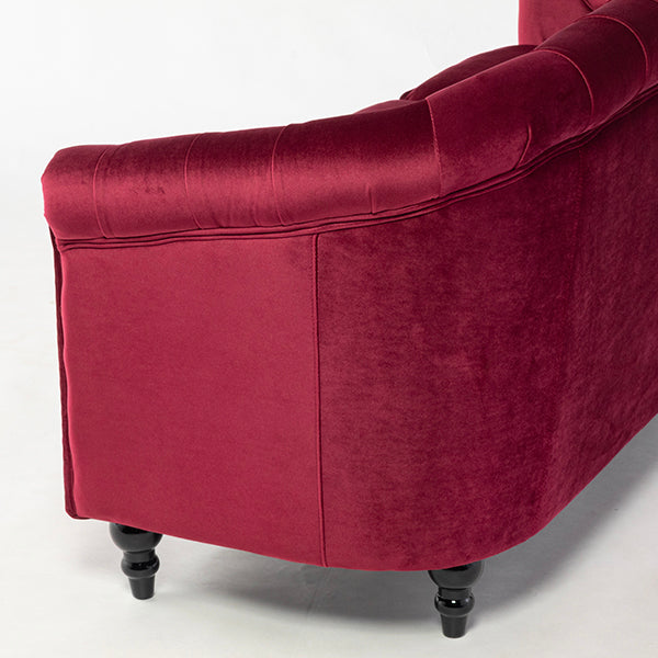 レッドベルベットコンパクトチェスターフィールドラウンジ3シーターソファ　VINCENT