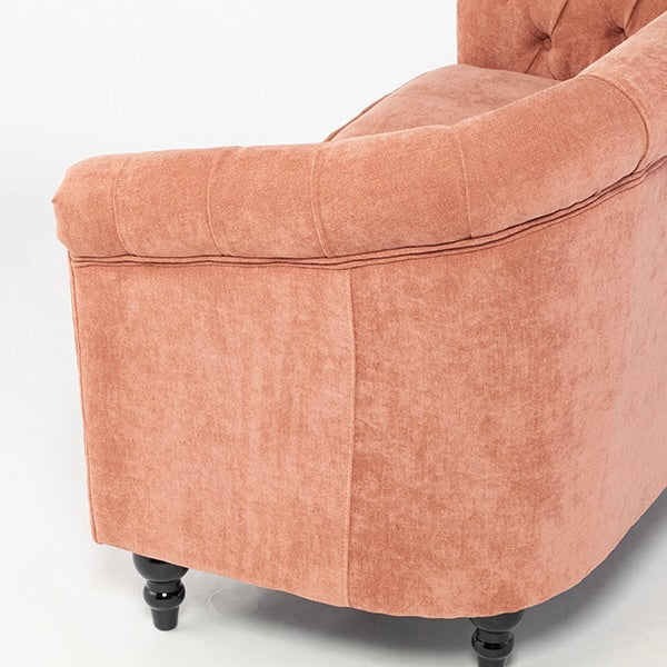 サーモンピンクファブリックコンパクトチェスターフィールドラウンジ2シーターソファ　VINCENT