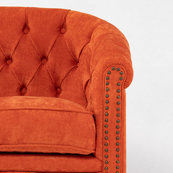 オレンジファブリックコンパクトチェスターフィールドラウンジ3シーターソファ　VINCENT